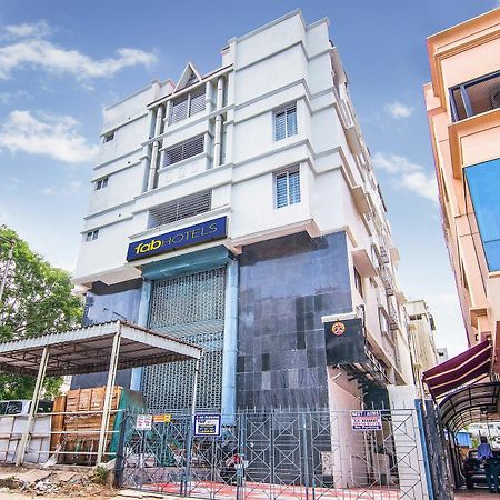 צ'נאי Fabhotel Venkeys Service Apartment Mylapore מראה חיצוני תמונה