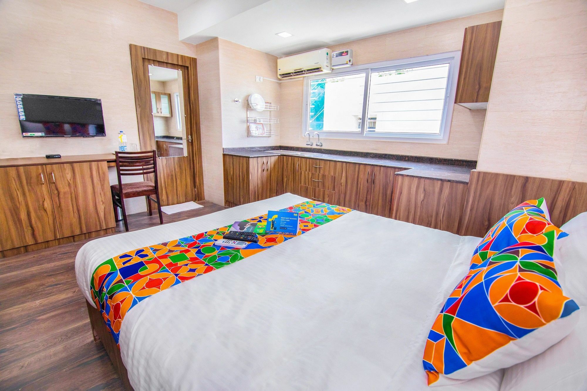 צ'נאי Fabhotel Venkeys Service Apartment Mylapore מראה חיצוני תמונה