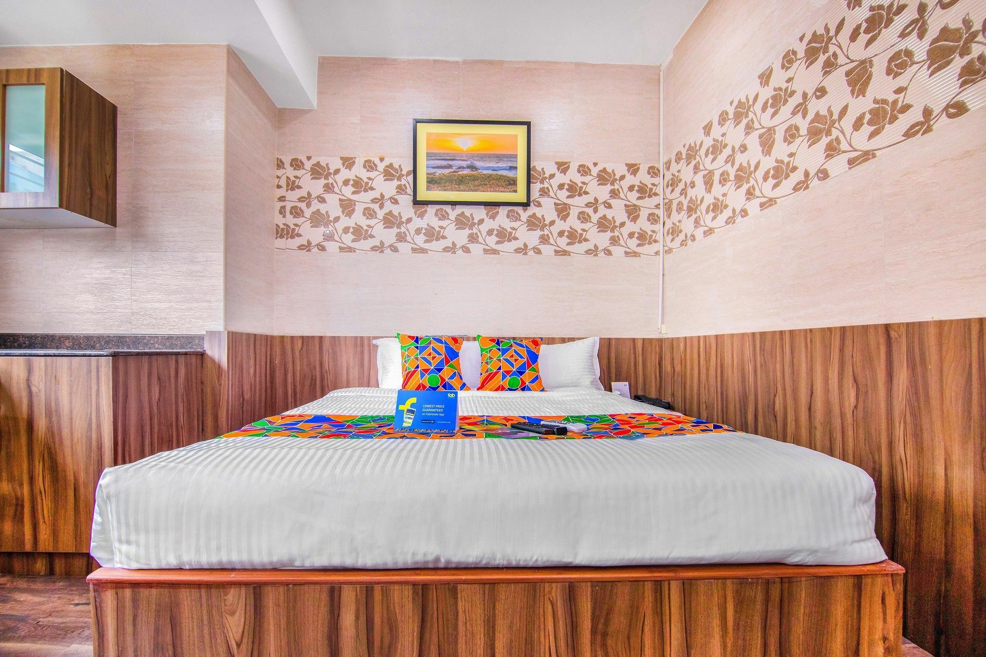 צ'נאי Fabhotel Venkeys Service Apartment Mylapore מראה חיצוני תמונה