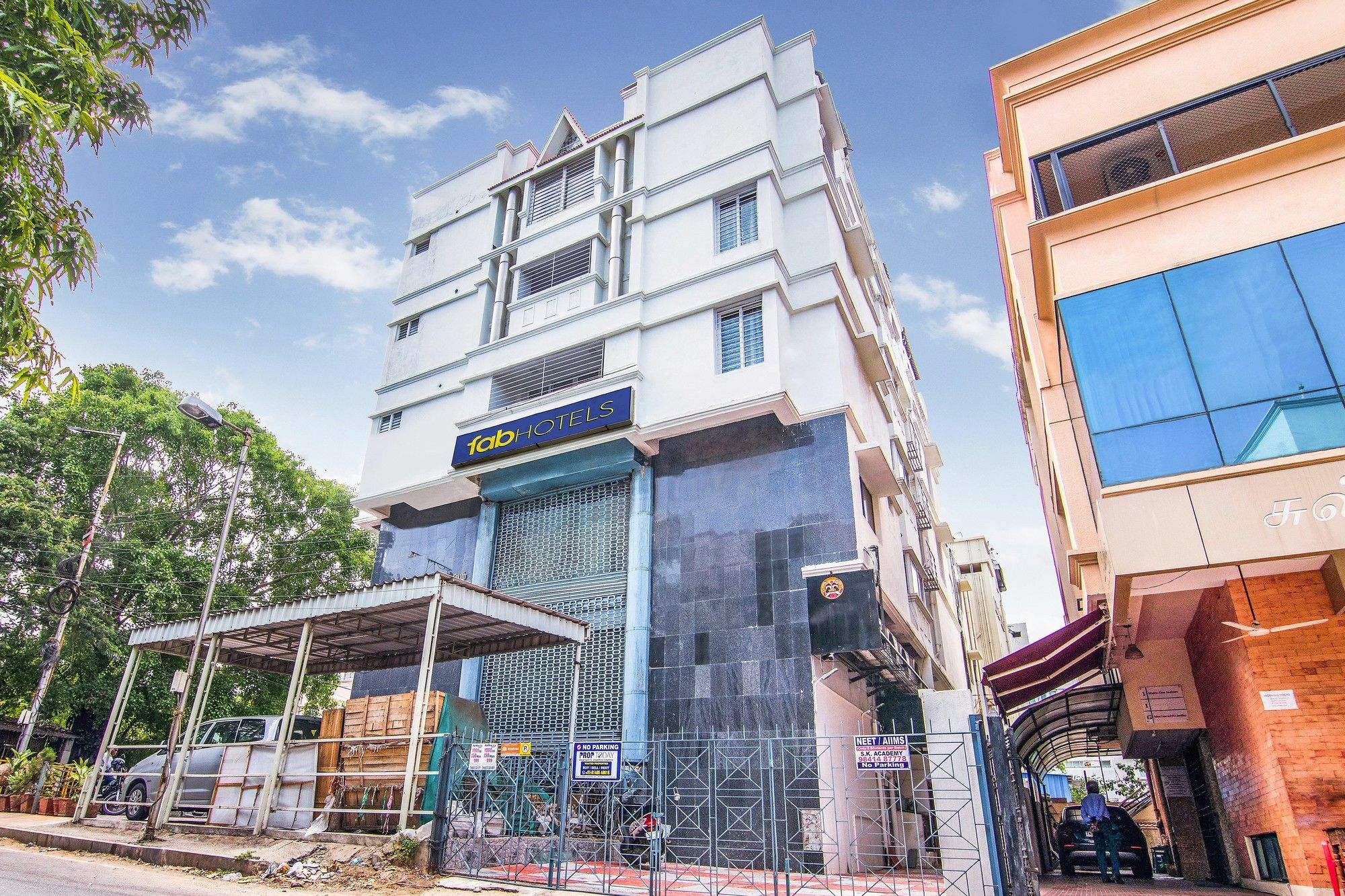 צ'נאי Fabhotel Venkeys Service Apartment Mylapore מראה חיצוני תמונה