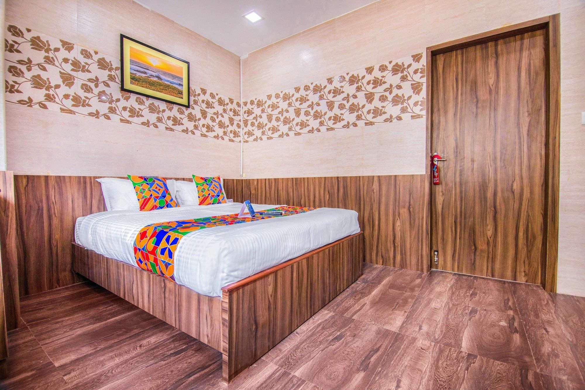 צ'נאי Fabhotel Venkeys Service Apartment Mylapore מראה חיצוני תמונה